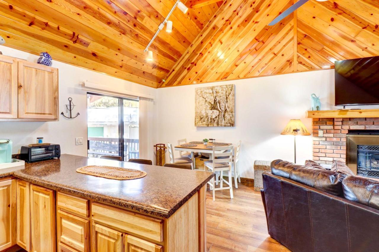 Lakeside Cabin Rental With Hot Tub - Close To Hiking Pinetop-Lakeside Eksteriør billede