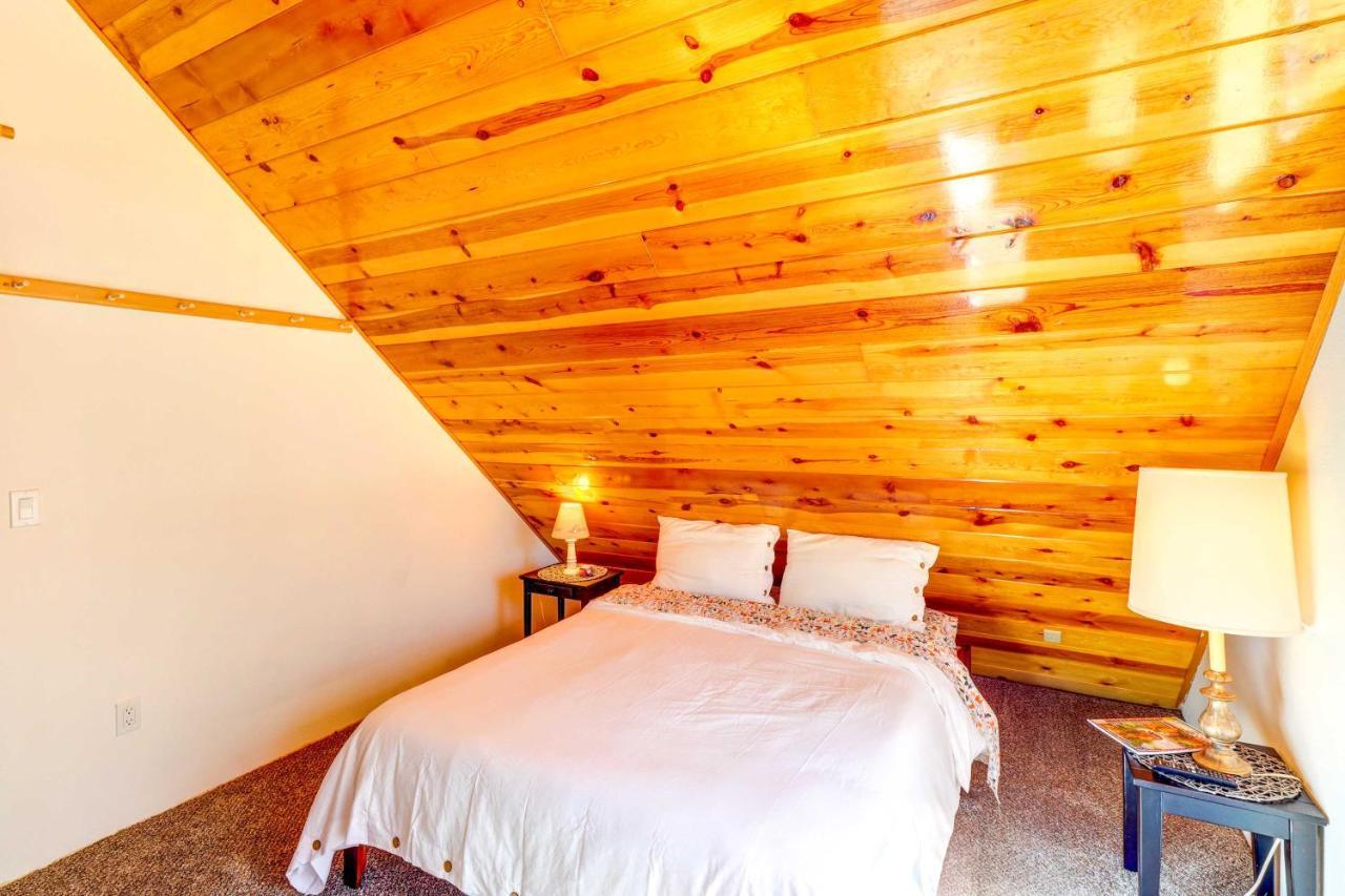 Lakeside Cabin Rental With Hot Tub - Close To Hiking Pinetop-Lakeside Eksteriør billede